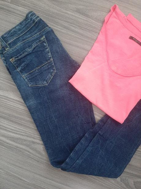 What's up jeans s/m, s