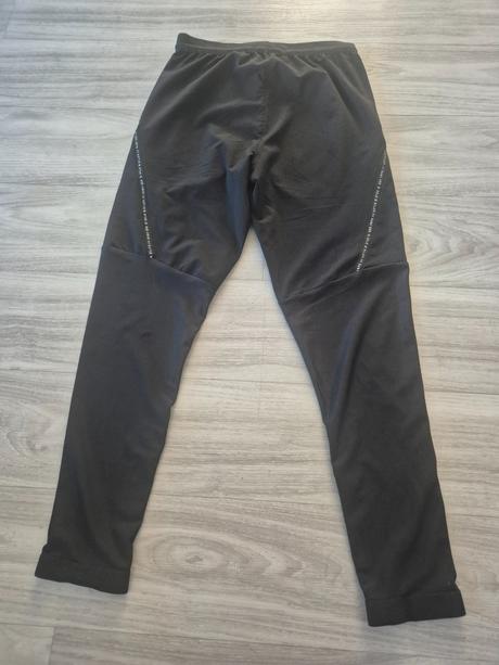 Tepláky, zara,152