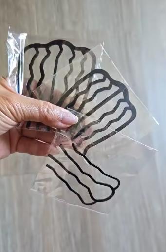 Sada 3ks kovových vkladacích hrebienkov do vlasov, 