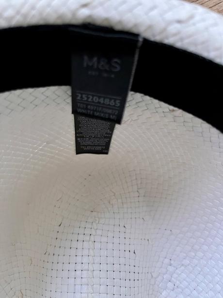Klobúk, marks & spencer,122