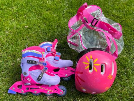 Set korčule na kolieska a prilba v batohu, 28