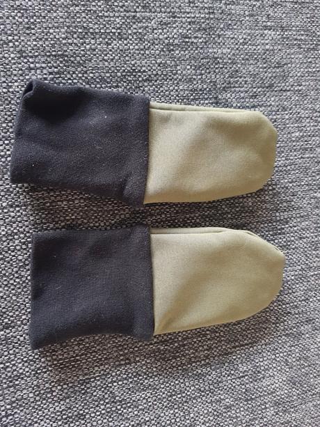 Softshellove rukavice, 74