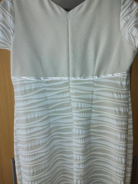 Príležitostné šaty, 50