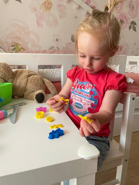 Krásne guess tričko na 1,5roka, guess,92