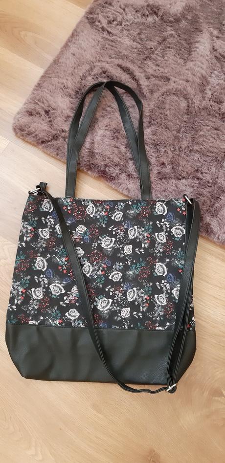 Veľká kabelka s kvetinovým vzorom, kik