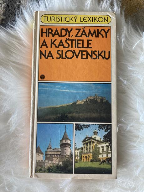 Hrady, zámky a kaštiele na slovensku (1990),