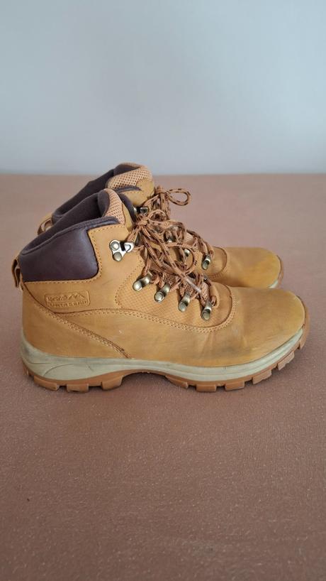 Celoročné topánky, sprandi,37