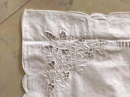 Starožitný bavlnený obrus, 