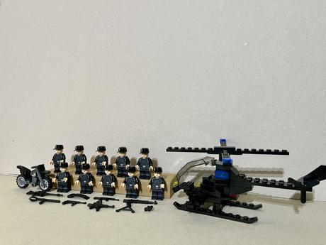 Rôzne figúrky s.w.a.t - (16ks), 