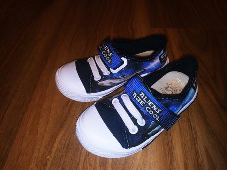 26 tramky prezuvky, 26