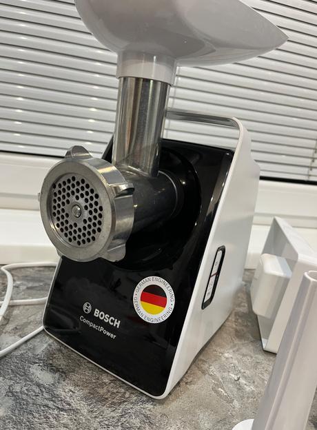 Mlynček na mäso bosch mfw3x10b 500w, bosch