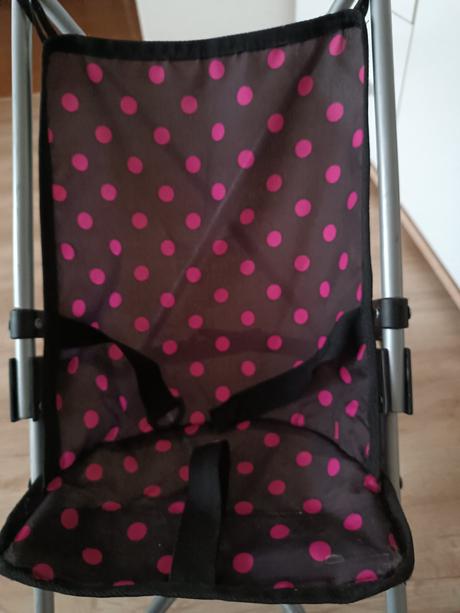 Skladací kočik pre bábiky,