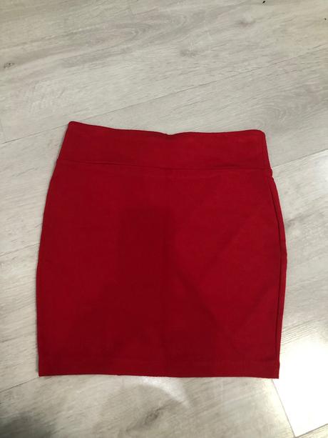 Strečová sukňa, stradivarius,s