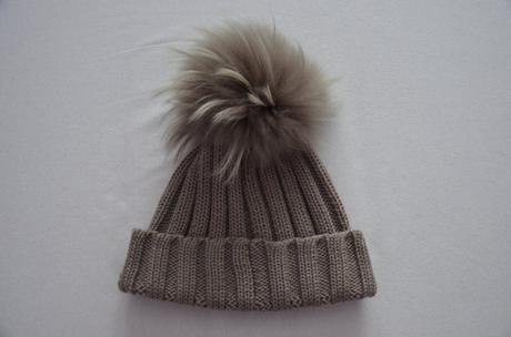 Luxusná čiapka zn. regina, 140