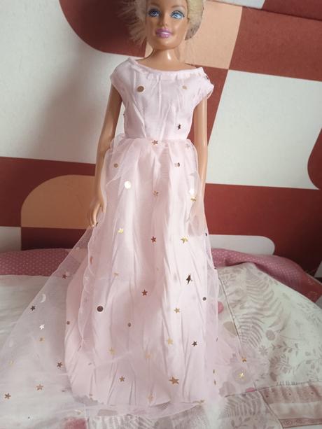 Šaty pre babiku barbie, 