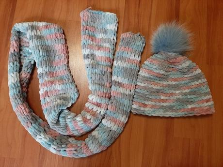 Dievčenská zimná čiapka + šál, 