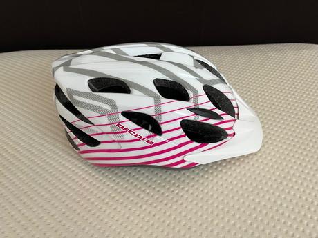 Dievčenská prilba arcore, 