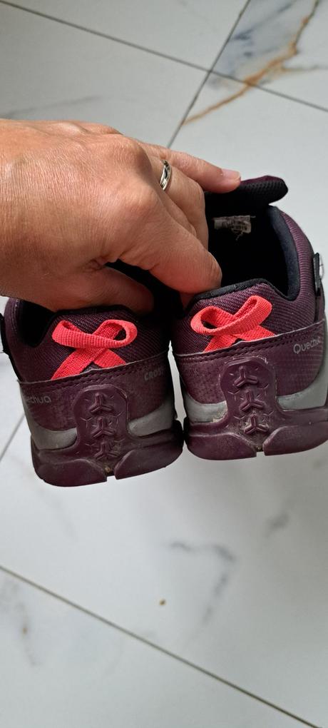 Nepremokavé trekingové pc 35 eur, quechua,35