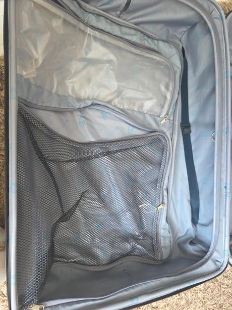 Veľký kufor, samsonite