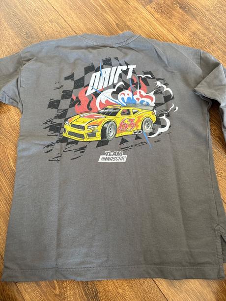 Nátelníky, reserved,128