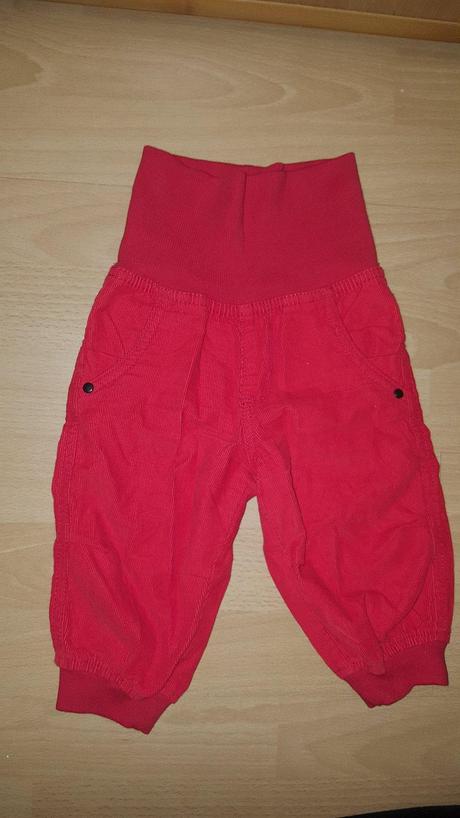 Červené menčestráčky č.68, lupilu,68