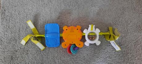 Hracka do autosedacky bright starts tiger, 