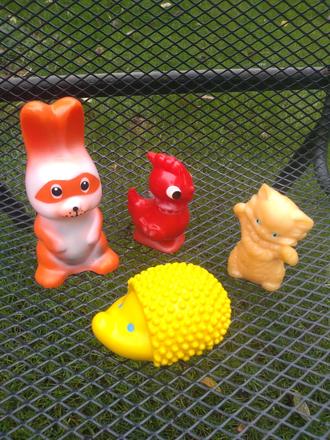 Retro gumenné hračky - 15 eur,