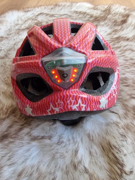 Dievčenská prilba, xs