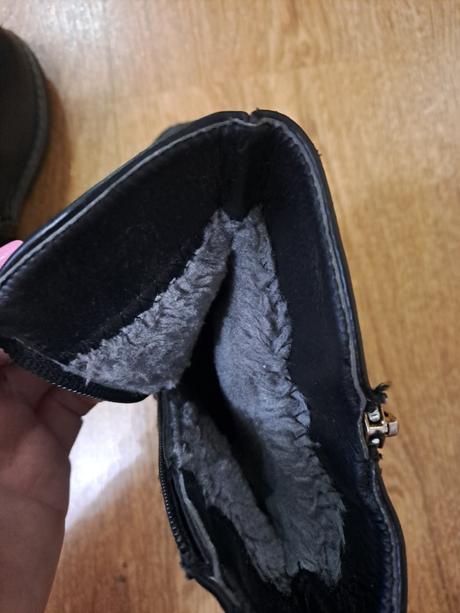 Cizmicky, deichmann,28