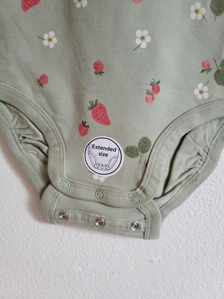 Lindex 86 pre dvojičky 2x body jahody  jedno 1x ob, lindex,86