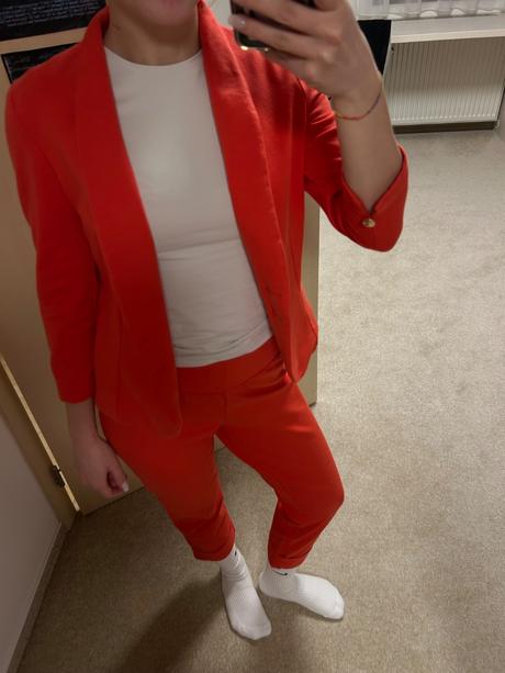 Kostým z teplákoviny veľ. xs, xs