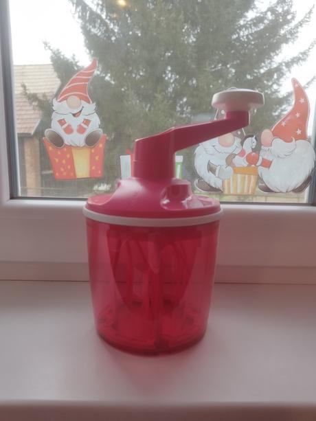 Ručný šľahač tupperware, 