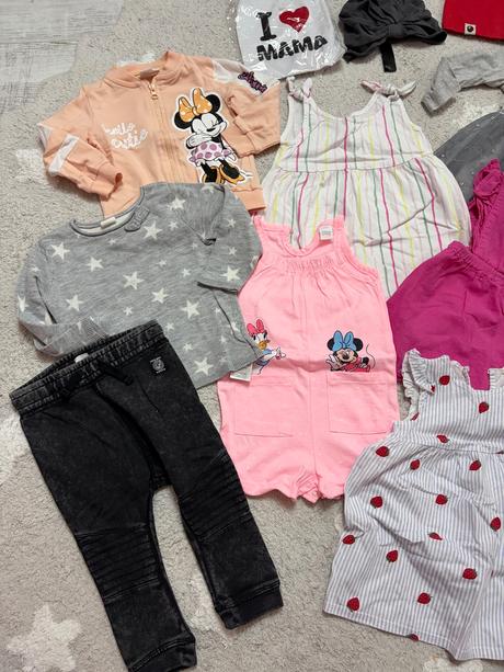 Balík oblečenia pre dievčatko veľkosť 80, 68–80