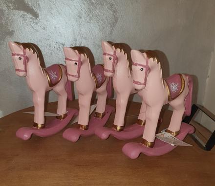 Dekoracia konik, 