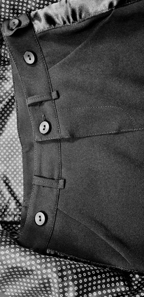 Smoking v čiernej farbe pre gentlemanov, 86