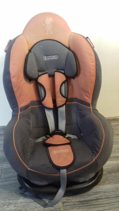 Autosedačka, coneco