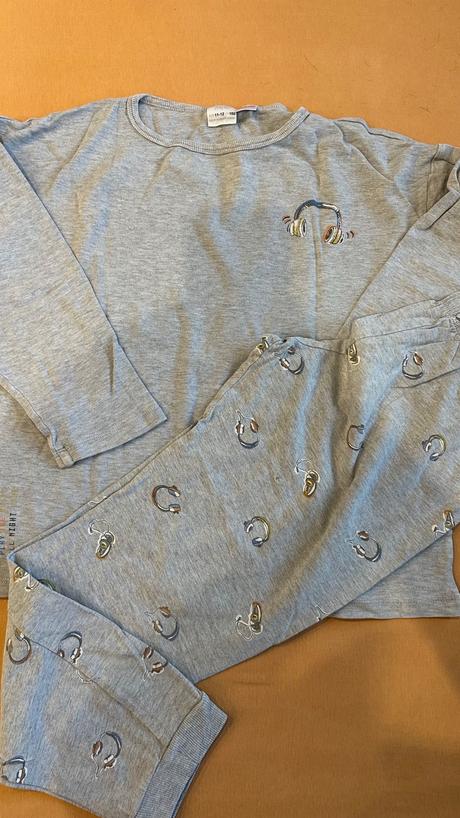 Pyžamo 10 kusov, zara,146