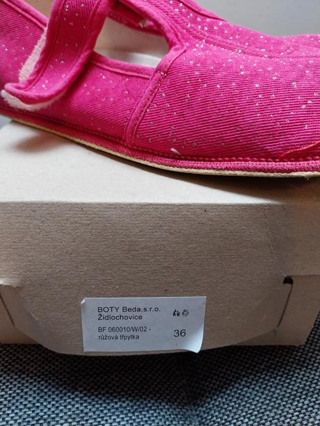 Papuče, beda,36