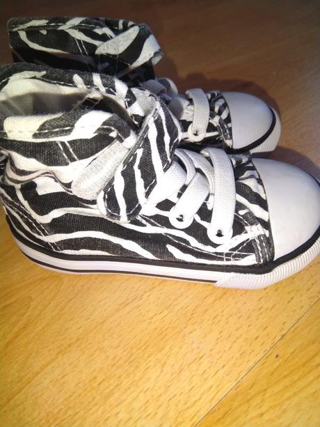 Tenisky super stav, h&m,21