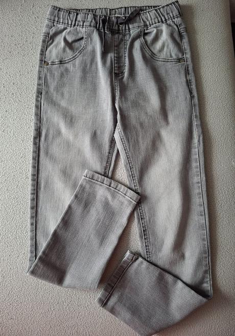 Dievčenské šedé rifle. yigga., yigga,152