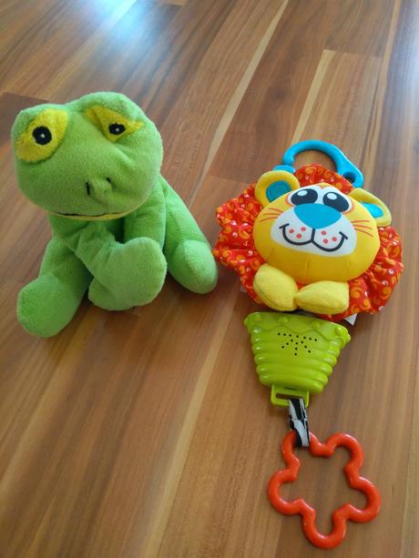 Závesná zvuková hračka a žabiak, 