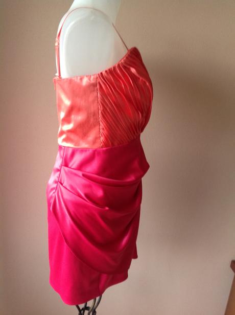 Šaty nenosene/2k, 38