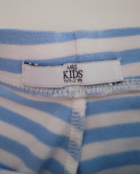 Legíny, marks & spencer,92