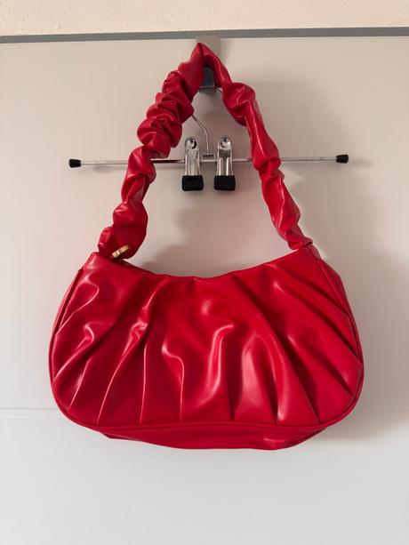 Červená kabelka shein, 