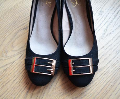 Lodičky na klinovom podpätku super stav v 38,5, baťa,38