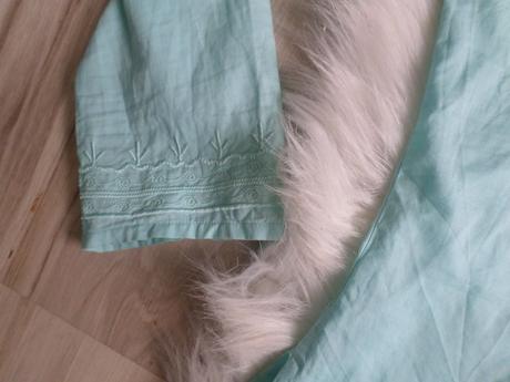 Blúzka s výšivkou, xs