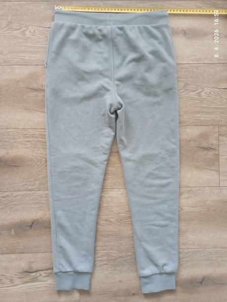 Super tepláky (už s poštovným), 146