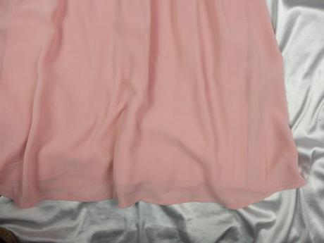 Kvalitné elegantné šaty, 38