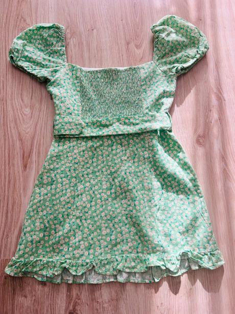 Nádherné kvetinkové viral šaty značky zara, zara,s