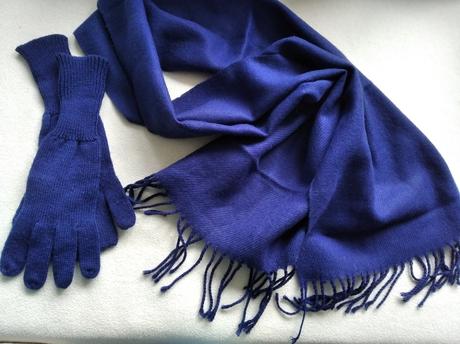 Kašmírový šál a pletené rukavice, c&a,l